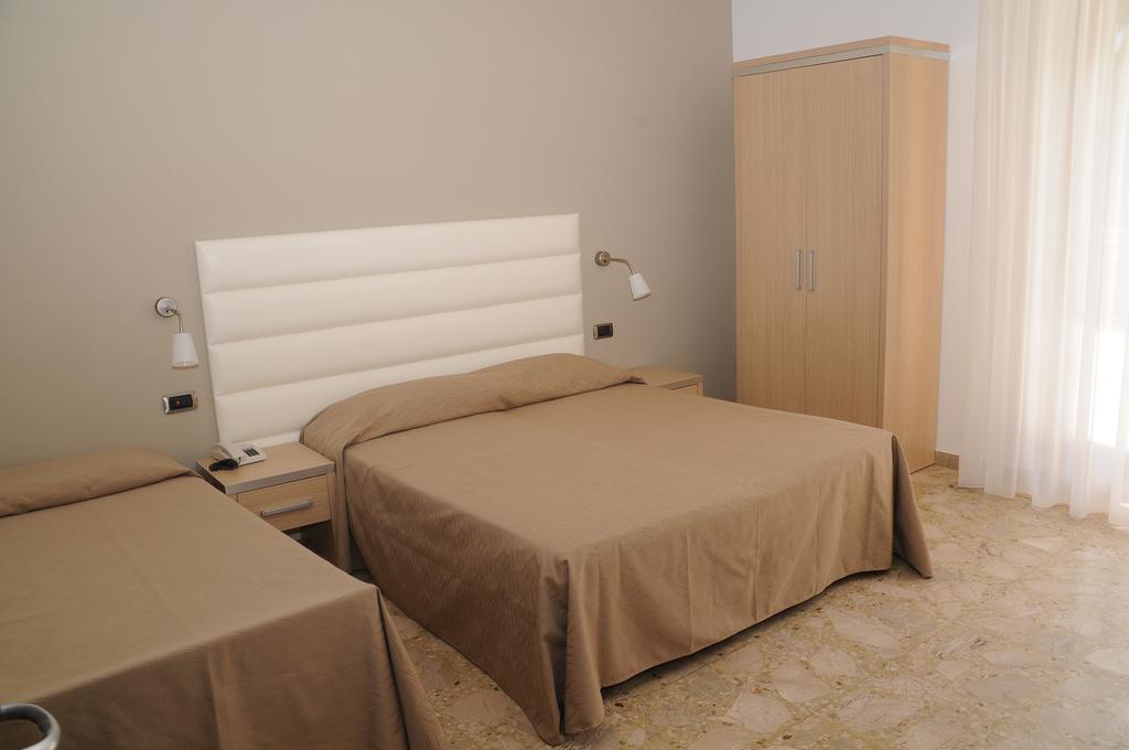 Hotel Florence سان بنيديتّو ديل ترونتو المظهر الخارجي الصورة